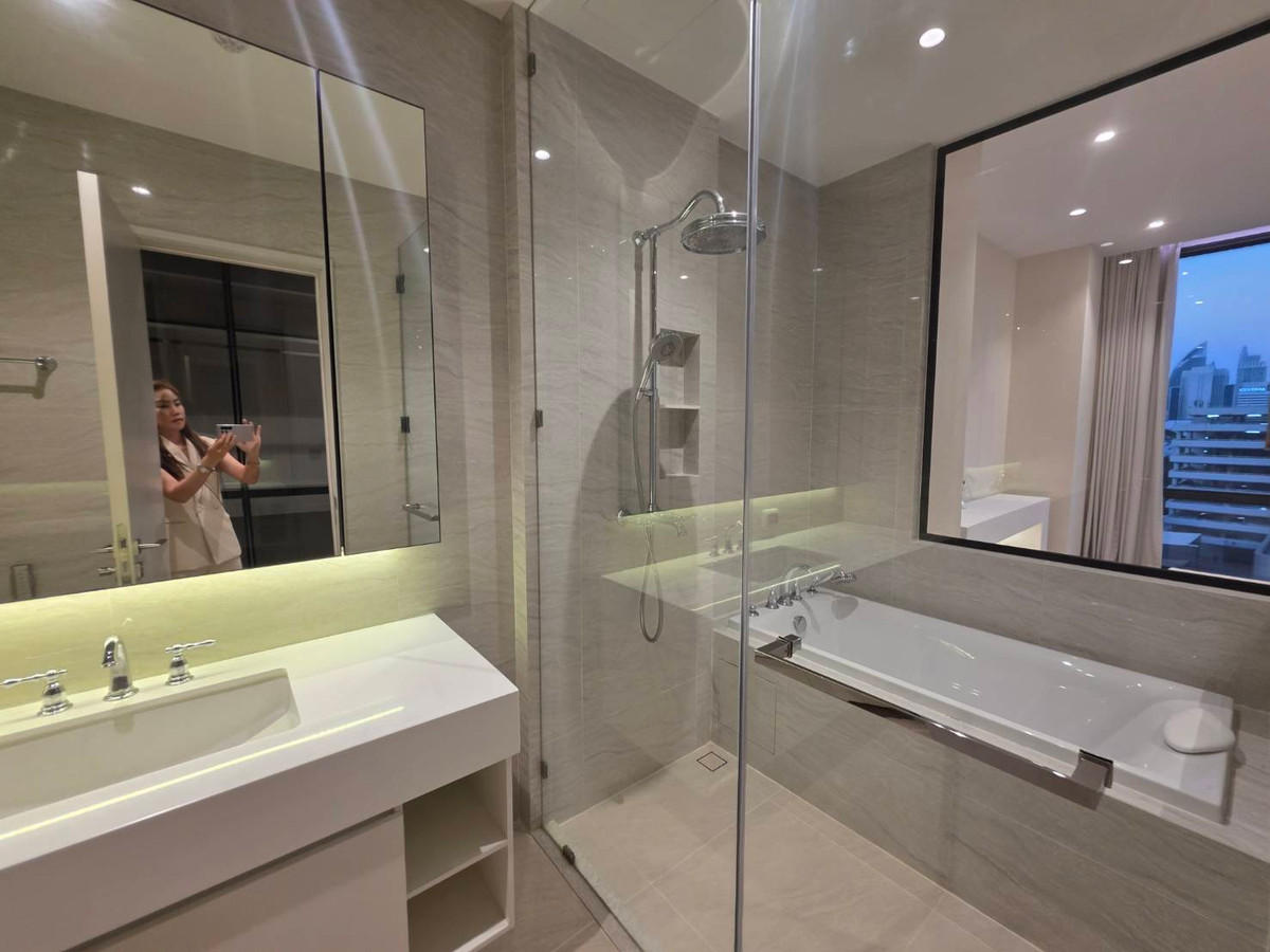 For SaleCondoWitthayu, Chidlom, Langsuan, Ploenchit : Muniq Langsuan: 1bed 1bath 57.5sqm. 23,000,000 transfer fee 50/50 Am: 0656199198