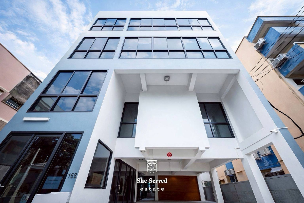 For SaleOfficeRatchadapisek, Huaikwang, Suttisan : ◈5-Storey Office Building with Lift • Ratchadaphisek Soi 7◈ Land Size: 78 sq.wah • Usable Area: approximately 950 sq.m.
