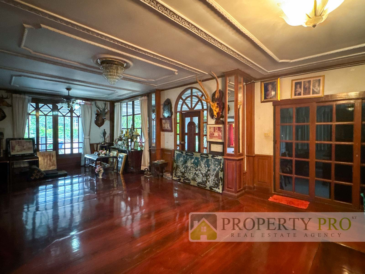 For SaleHouseChaengwatana, Muangthong : 2 Story Detached house for Sale Ban Sahakon Khehasathan 3 Soi Tiwanon-Pak Kret 22, 4 beds 4 baths 300 Sqw Near Pak Kert Bypass Chaeng Watthana Rama IV Bridge Expressway : KT26S-003