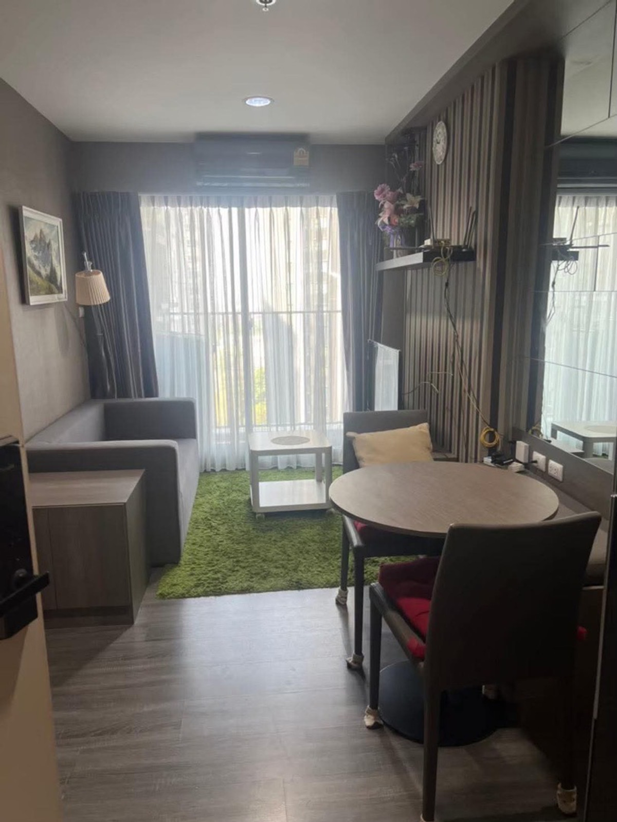 ให้เช่าคอนโดสมุทรปราการ สำโรง : ให้เช่า The Trust Condo @BTS เอราวัณ📌เครื่องใช้ไฟฟ้าครบ มีเครื่องซักผ้า📌