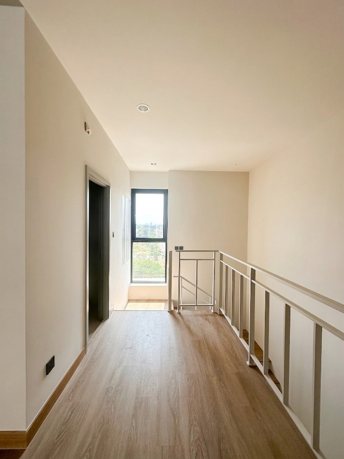 For SaleHome OfficeChaengwatana, Muangthong : Only 3 houses left, for those who decide first!! Bizhaus Chaengwattana, near Central Chaengwattana 300 meters, BTS 500 meters, near Si Rat Expressway. and Udon Ratthaya Expressway