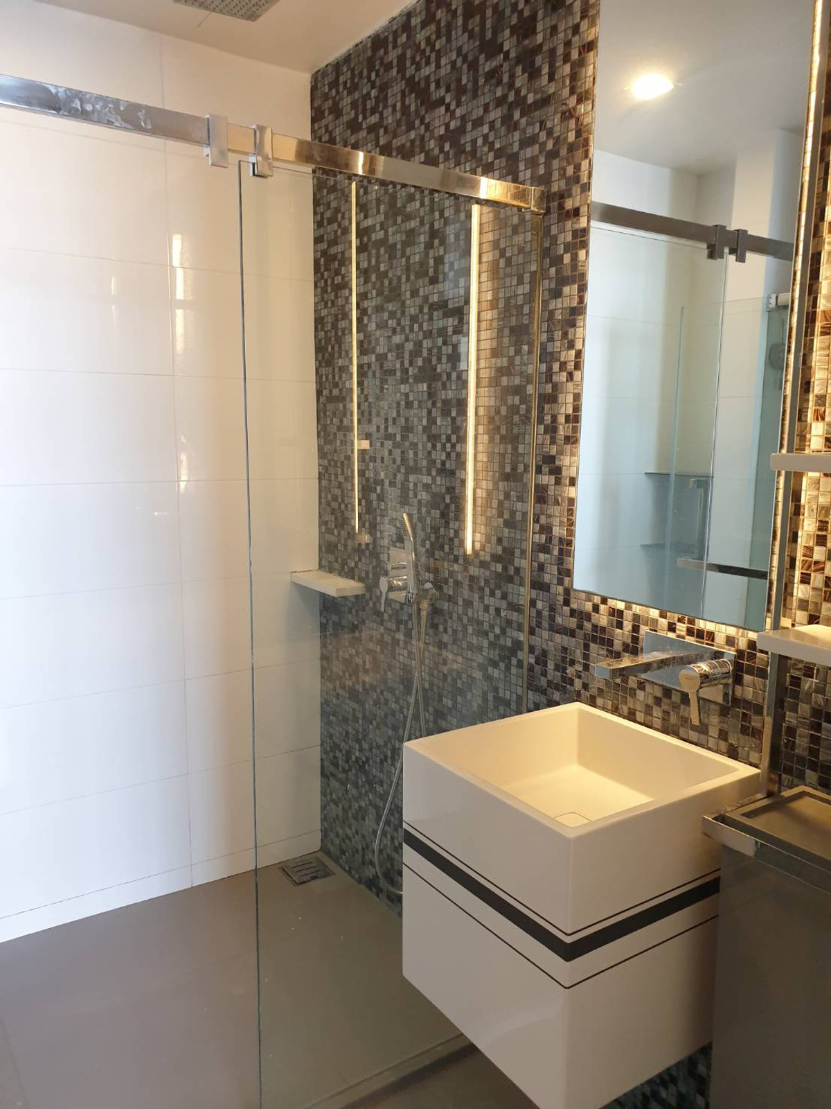 For RentCondoSathorn, Narathiwat : OMG2196  [ The Room Sathorn - ThanonPun ]  Nice  1 Bedroom  - Fully furnished unit / for RENT  3-Apr-26