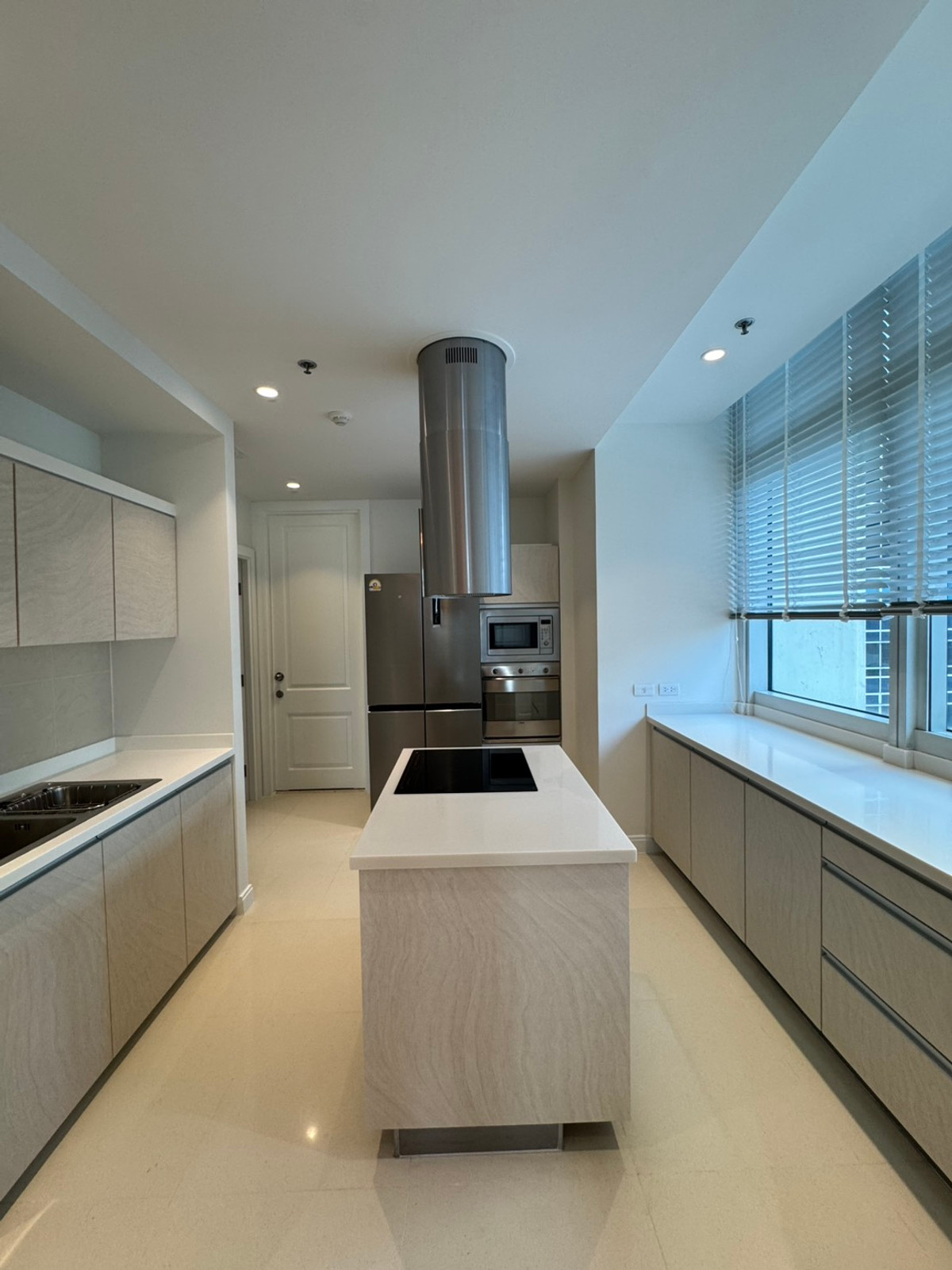 For RentCondoWitthayu, Chidlom, Langsuan, Ploenchit : For Rent Condo Athenee Residence, Ruamrudee Prime Embassy District , Wireless Road Area (S15-7939) 