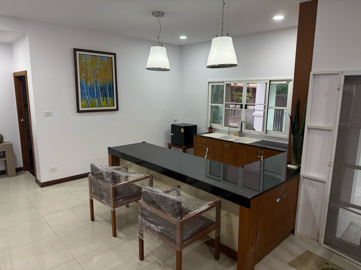 บ้านนนทบุรี บางใหญ่ บางบัวทอง : 🏡✨ ขาย / ให้เช่า บ้านเดี่ยวหรู พร้อมเข้าอยู่
📍 หมู่บ้านประดับดาว 3 ทำเลท่าอิฐ ปากเกร็ด นนทบุรี