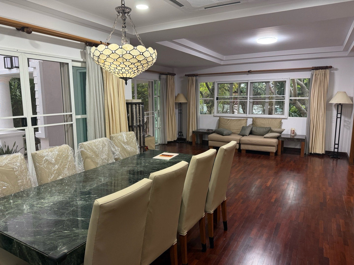 บ้านนนทบุรี บางใหญ่ บางบัวทอง : 🏡✨ ขาย / ให้เช่า บ้านเดี่ยวหรู พร้อมเข้าอยู่
📍 หมู่บ้านประดับดาว 3 ทำเลท่าอิฐ ปากเกร็ด นนทบุรี