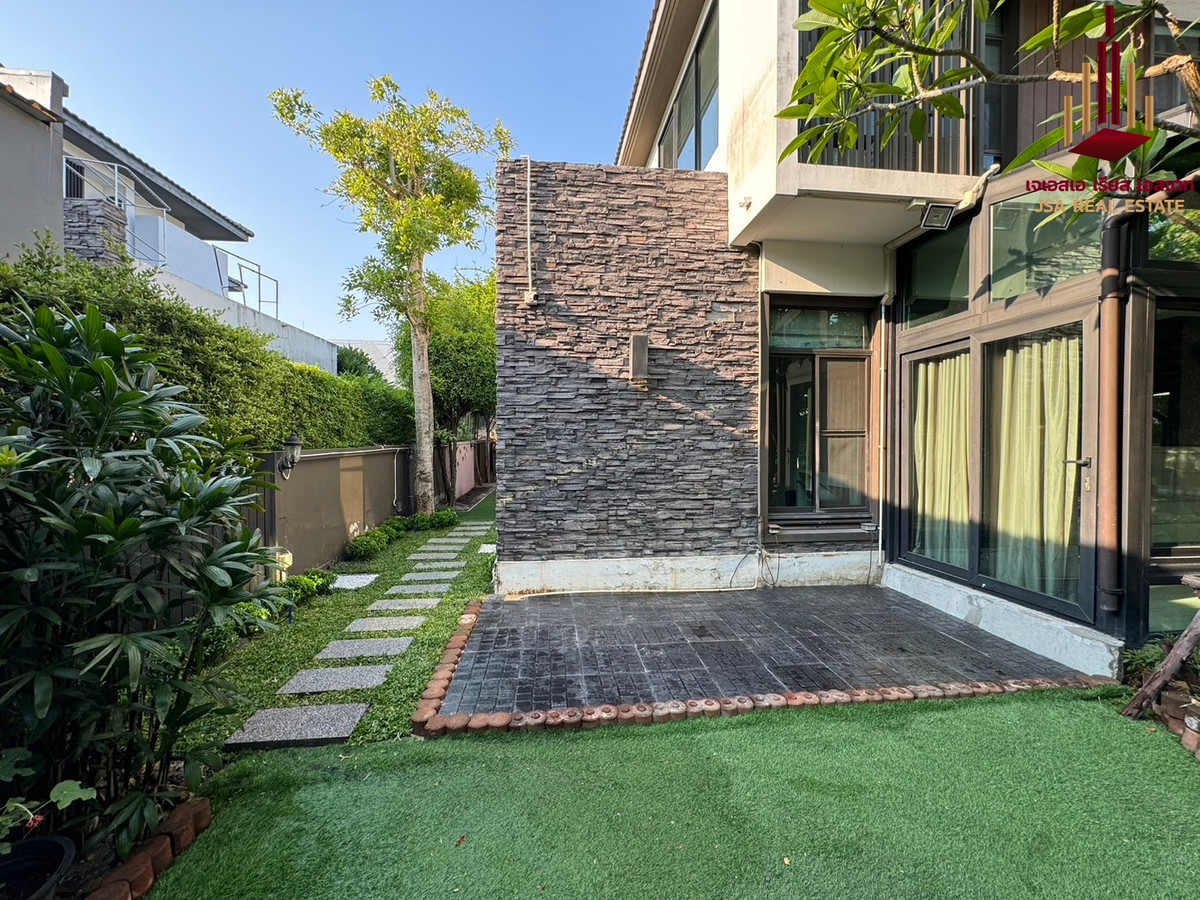 ขายบ้านพัฒนาการ ศรีนครินทร์ : ✨ For Sale:  Mantana Rama 9 - Srinakarin ✨  💰 Only 24,00,000 THB