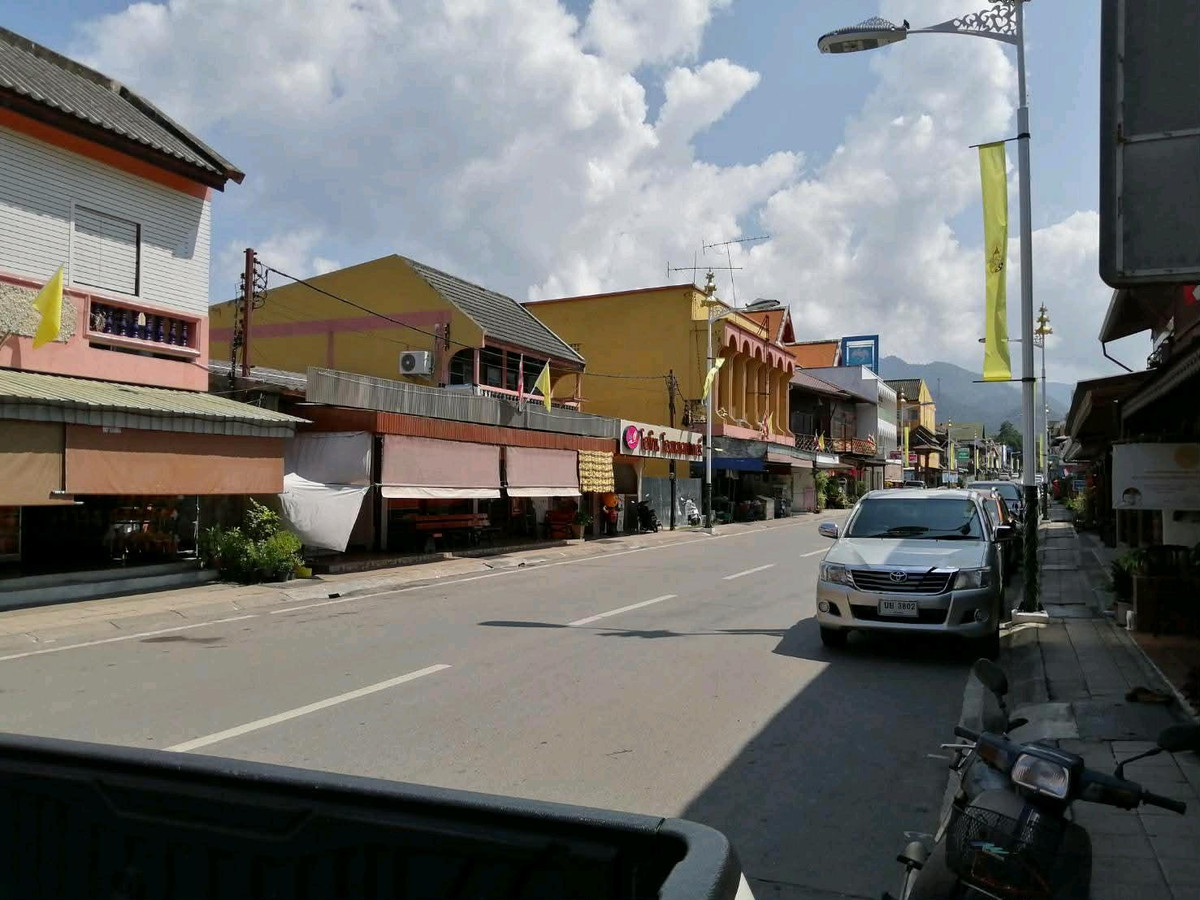 ขายบ้านแม่ฮ่องสอน : 🏢 อาคารพาณิชย์สร้างเดี่ยว 3 ชั้น ใจกลางเมืองแม่ฮ่องสอน ที่ดิน 70 ตร.ว. พื้นที่ใช้สอย 340 ตร.ม. 6 นอน 6 น้ำ เหมาะทำธุรกิจ+อยู่อาศัย ขาย 6.5 ล้าน โฉนดพร้อมโอน 📞 ลูกเจี๊ยบ 065-536-5165 #อาคารพาณิชย์แม่ฮ่องสอน #โฮมออฟฟิศ #ตึกค้าขาย #อสังหาแม่ฮ่องสอน