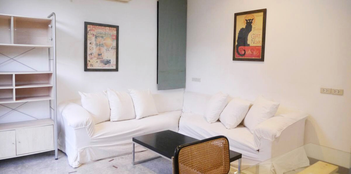 For RentHouseSukhumvit, Asoke, Thonglor : House wz private swiming pool in Thonglor Sukhumvit, only 800 meters to BTS Thonglor station