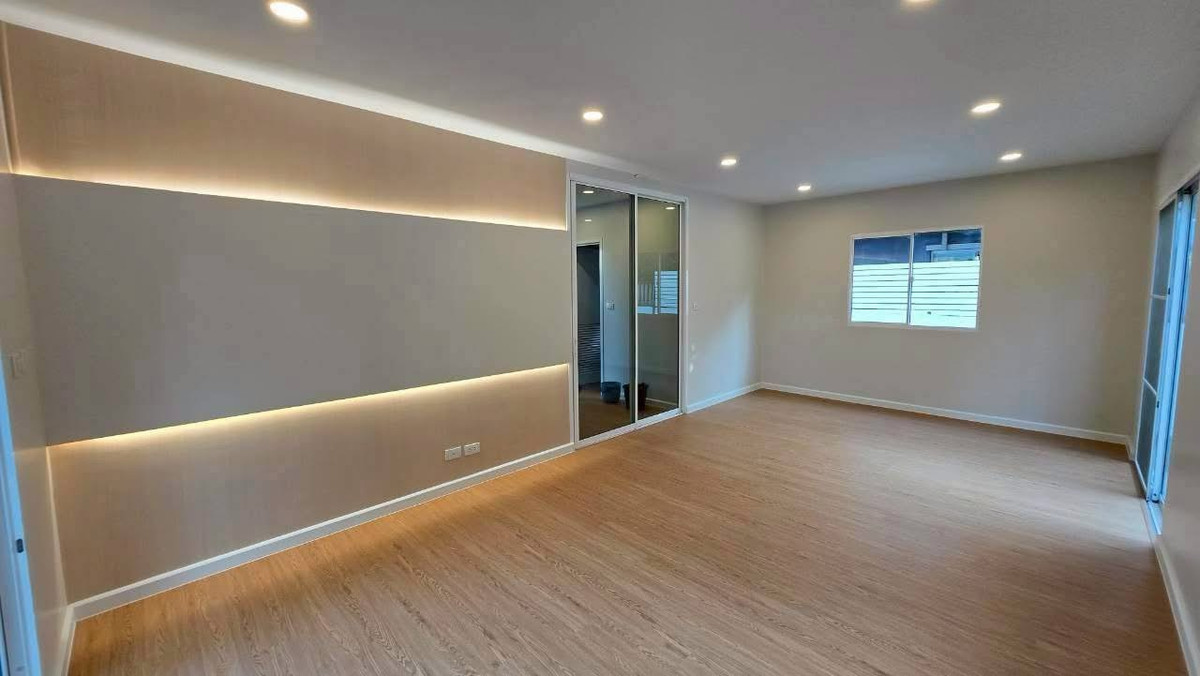 For SaleHousePathum Thani,Rangsit, Thammasat : 🔥 S-PVST101 🔥 Line : @p2nproperty