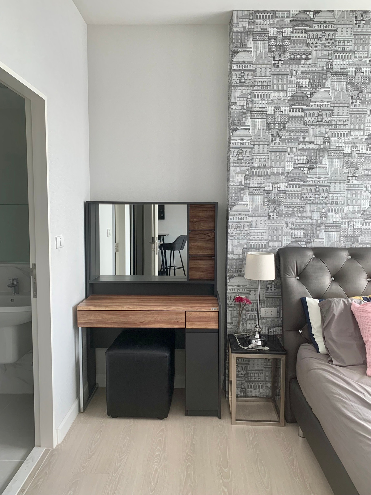 For RentCondoRama9, Petchburi, RCA : 🟦🟩 [For Rent] ✦ The Niche Pride Thonglor–Phetchaburi | 1BR 34.8 sq.m | 28th Floor | 20,000 THB/Month | Ref: T2184 | LINE: @323gqmho 🟩🟦