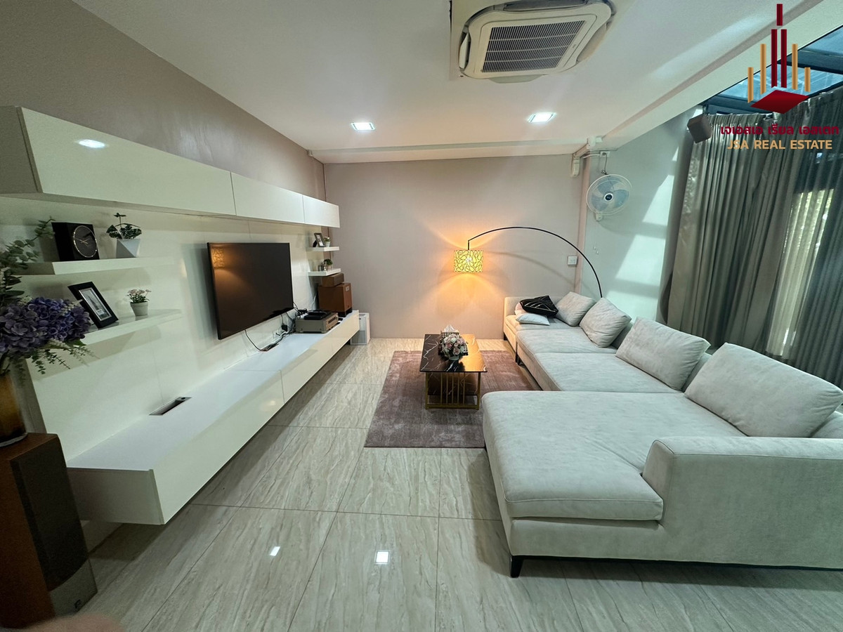 ขายบ้านพัฒนาการ ศรีนครินทร์ : ✨ For Sale:  Mantana Rama 9 - Srinakarin ✨  💰 Only 24,00,000 THB