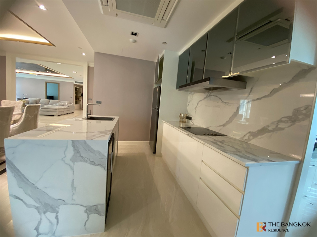 For RentCondoSukhumvit, Asoke, Thonglor : ✨ GT15952 | Condo Ideal 24, convenient travel, near BTS, there is a shuttle, beautifully decorated room, fully furnished, ready to move in!