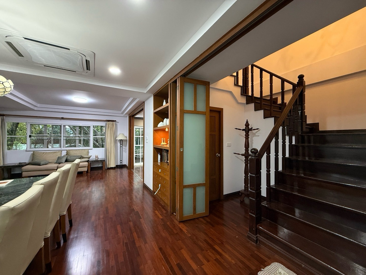 บ้านนนทบุรี บางใหญ่ บางบัวทอง : 🏡✨ ขาย / ให้เช่า บ้านเดี่ยวหรู พร้อมเข้าอยู่
📍 หมู่บ้านประดับดาว 3 ทำเลท่าอิฐ ปากเกร็ด นนทบุรี