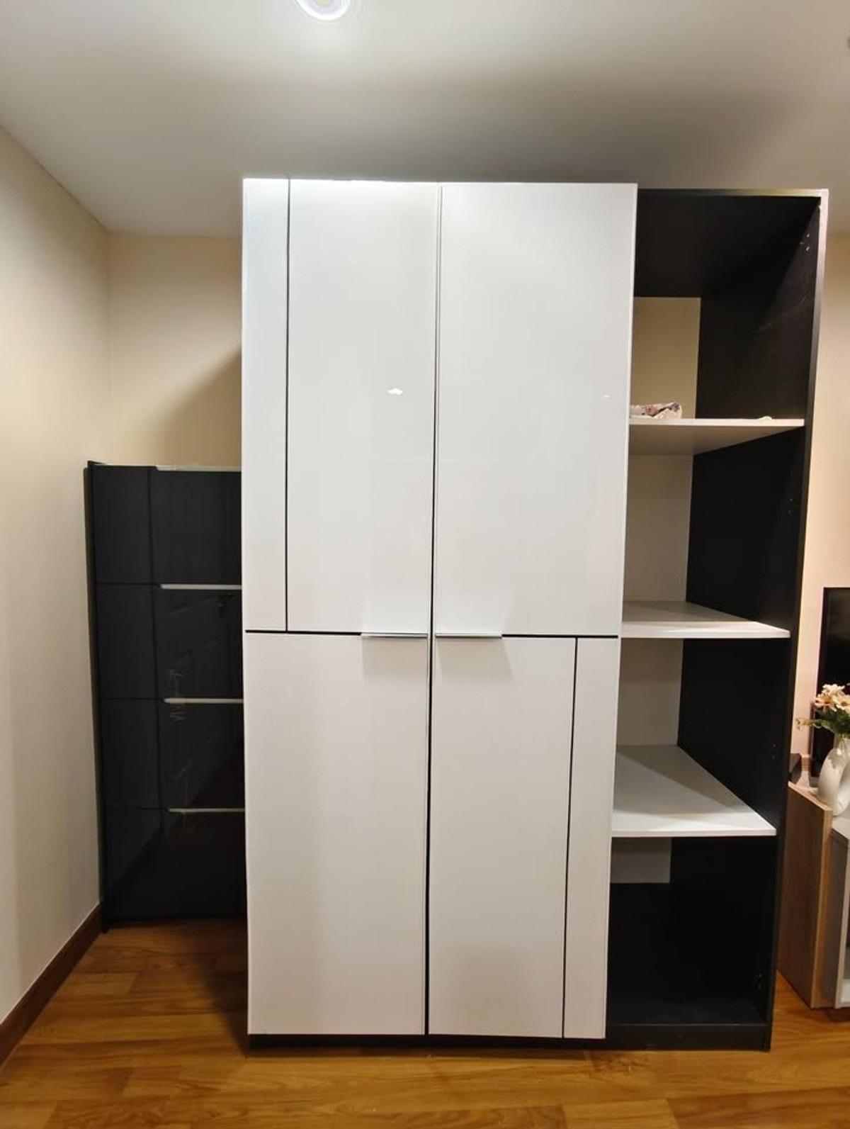 ให้เช่าคอนโดอ่อนนุช อุดมสุข : ให้เช่าคอนโดรีเจ้นท์โฮมสุขุมวิท 81  ใกล้สถานี BTS อ่อนนุช 700 ม (Rt-01)