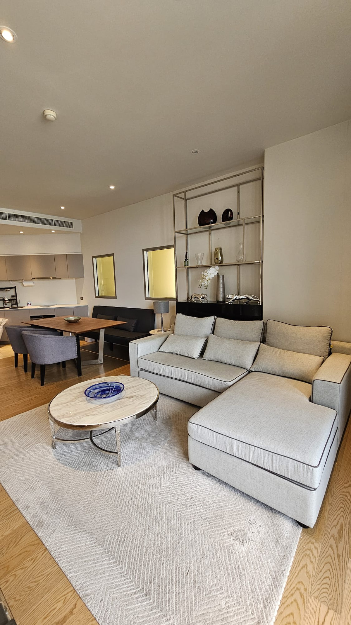 For RentCondoWongwianyai, Charoennakor : Luxury Riverside Living at Magnolias Waterfront | 79 SQ.M. with ICONSIAM View