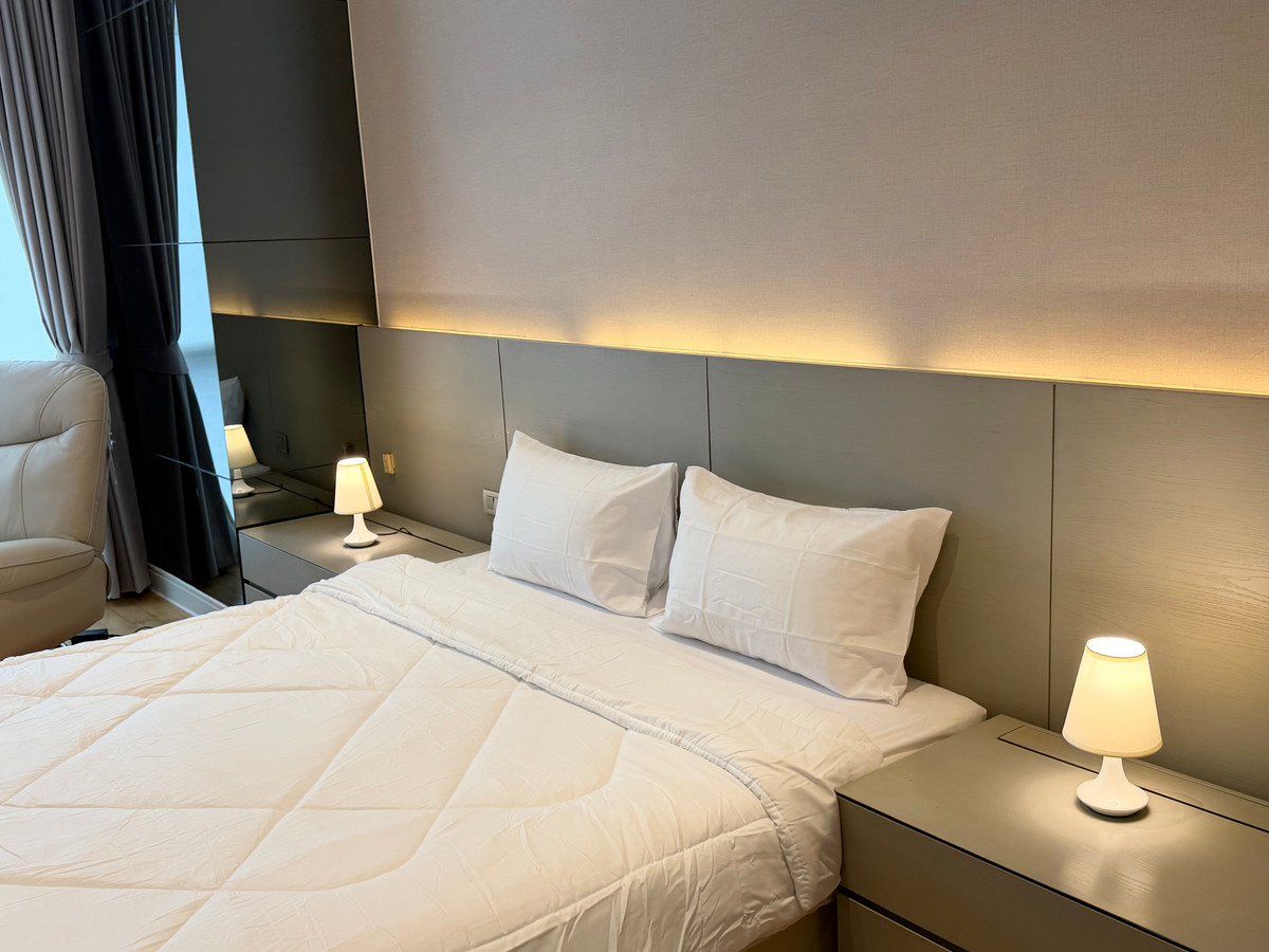 For RentCondoWitthayu, Chidlom, Langsuan, Ploenchit : For Rent – Athenee Residence, Ruamrudee (36th Floor , 133 sq.m.)(S15-7915)