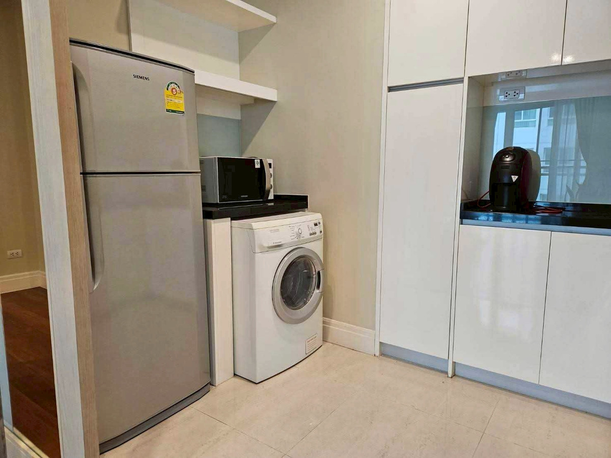 For RentCondoSukhumvit, Asoke, Thonglor : ✨ GT15949 | Condo Bright Sukhumvit 24, convenient travel, near BTS, there is a shuttle, beautiful room, fully furnished, ready to move in!!