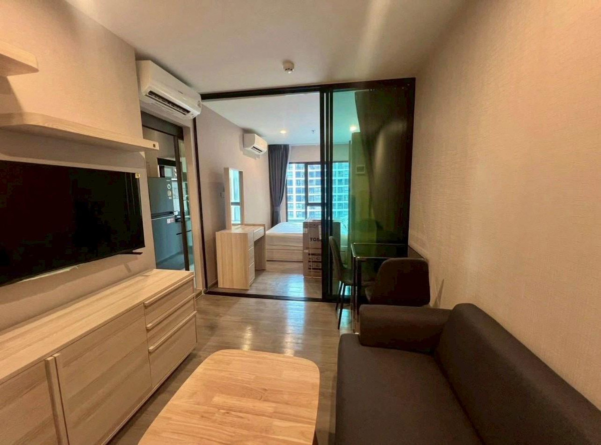 ให้เช่าคอนโดท่าพระ ตลาดพลู วุฒากาศ : ✅ห้องใหม่ ชั้นสูง✅ คอนโด Regent Home Wutthakat รีเจ้นท์ โฮม วุฒากาศ Regent Home วุฒากาศ ( BTS วุฒากาศ )