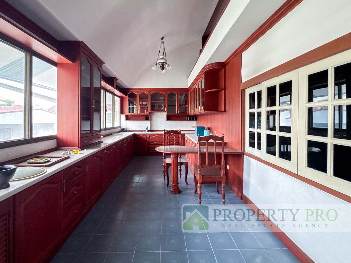 For SaleHouseChaengwatana, Muangthong : 2 Story Detached house for Sale Ban Sahakon Khehasathan 3 Soi Tiwanon-Pak Kret 22, 4 beds 4 baths 300 Sqw Near Pak Kert Bypass Chaeng Watthana Rama IV Bridge Expressway : KT26S-003