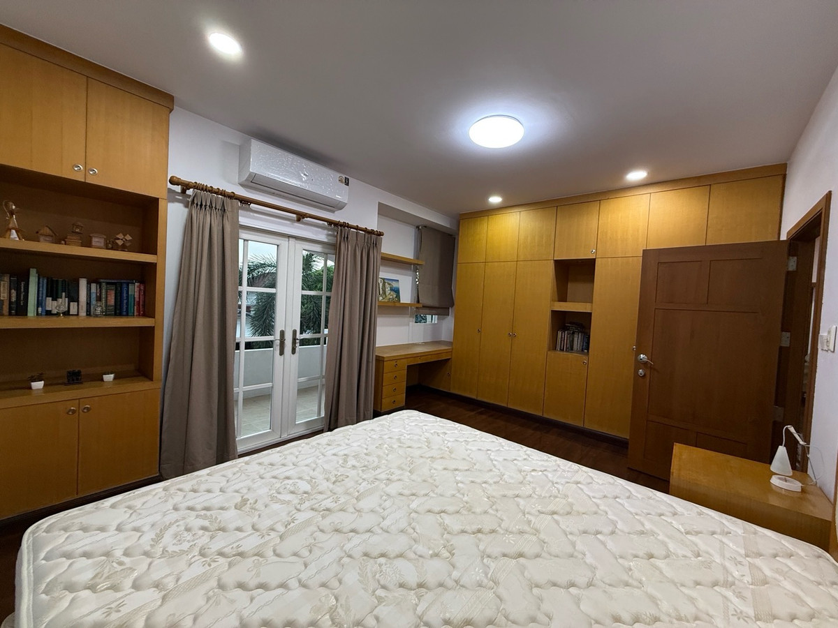 บ้านนนทบุรี บางใหญ่ บางบัวทอง : 🏡✨ ขาย / ให้เช่า บ้านเดี่ยวหรู พร้อมเข้าอยู่
📍 หมู่บ้านประดับดาว 3 ทำเลท่าอิฐ ปากเกร็ด นนทบุรี