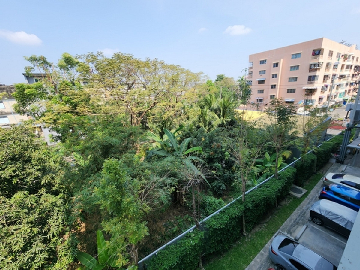 For RentCondoEakachai, Bang Bon : Condo for rent, Present Ekkachai, large room, size 28 sq m., fully furnished, near Thonburi Provincial Court and BTS Wutthakat.