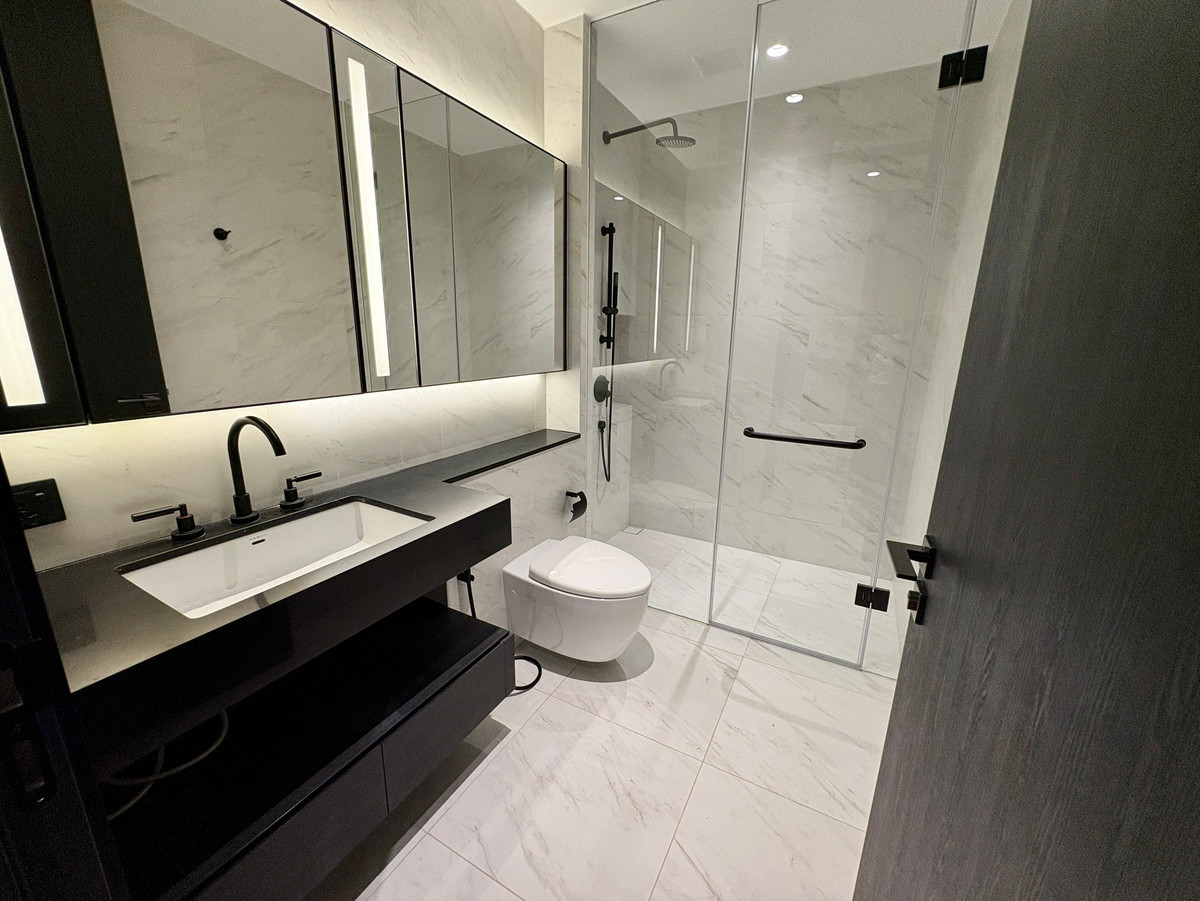 For SaleCondoSathorn, Narathiwat : Tait Sathorn 12: 2bed 2bath 98.5sqm. 29,700,000 Am: 0656199198