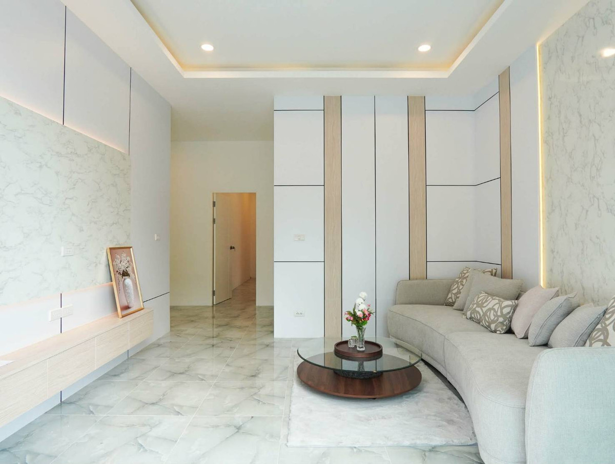 For SaleHousePattaya, Bangsaen, Chonburi : Village Pattaya Rungrueng / 3 Bedrooms (For Sale), Moo Baan Pattaya Rungrueng / 3 Bedrooms (FOR SALE) BEWN083