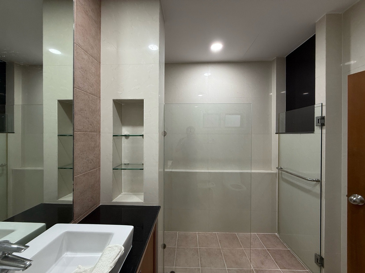 บ้านนนทบุรี บางใหญ่ บางบัวทอง : 🏡✨ ขาย / ให้เช่า บ้านเดี่ยวหรู พร้อมเข้าอยู่
📍 หมู่บ้านประดับดาว 3 ทำเลท่าอิฐ ปากเกร็ด นนทบุรี