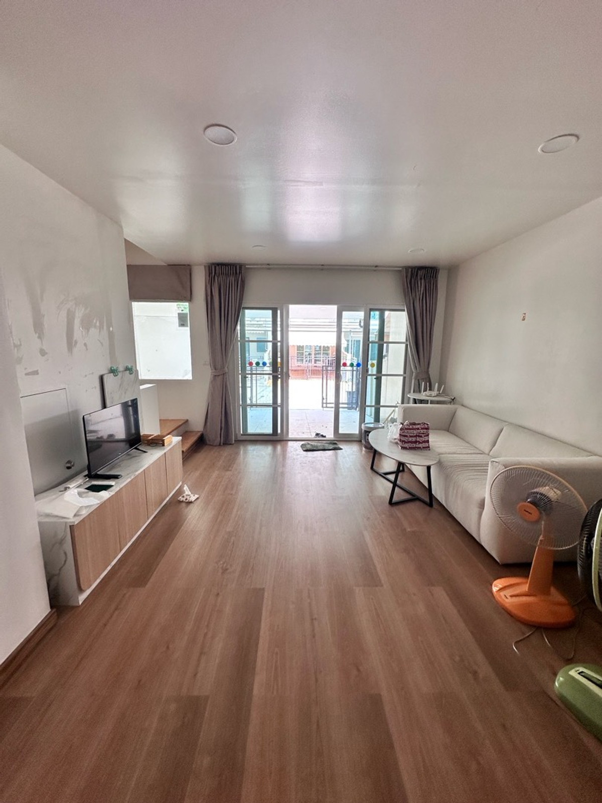 ให้เช่าบ้านพระราม 9 เพชรบุรีตัดใหม่ RCA : ให้เช่าบ้านพระราม9