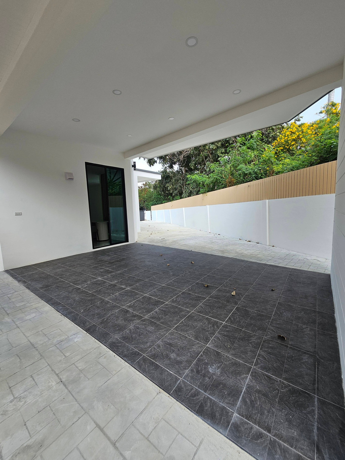 For SaleHousePattaya, Bangsaen, Chonburi : Village Pattaya Rungrueng / 3 Bedrooms (For Sale), Moo Baan Pattaya Rungrueng / 3 Bedrooms (FOR SALE) BEWN083