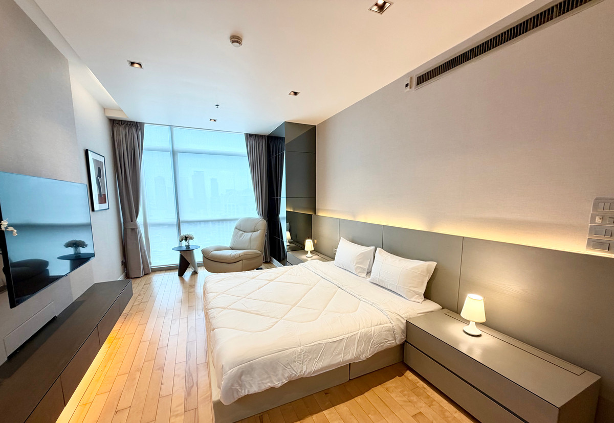 For RentCondoWitthayu, Chidlom, Langsuan, Ploenchit : For Rent – Athenee Residence, Ruamrudee (36th Floor , 133 sq.m.)(S15-7915)