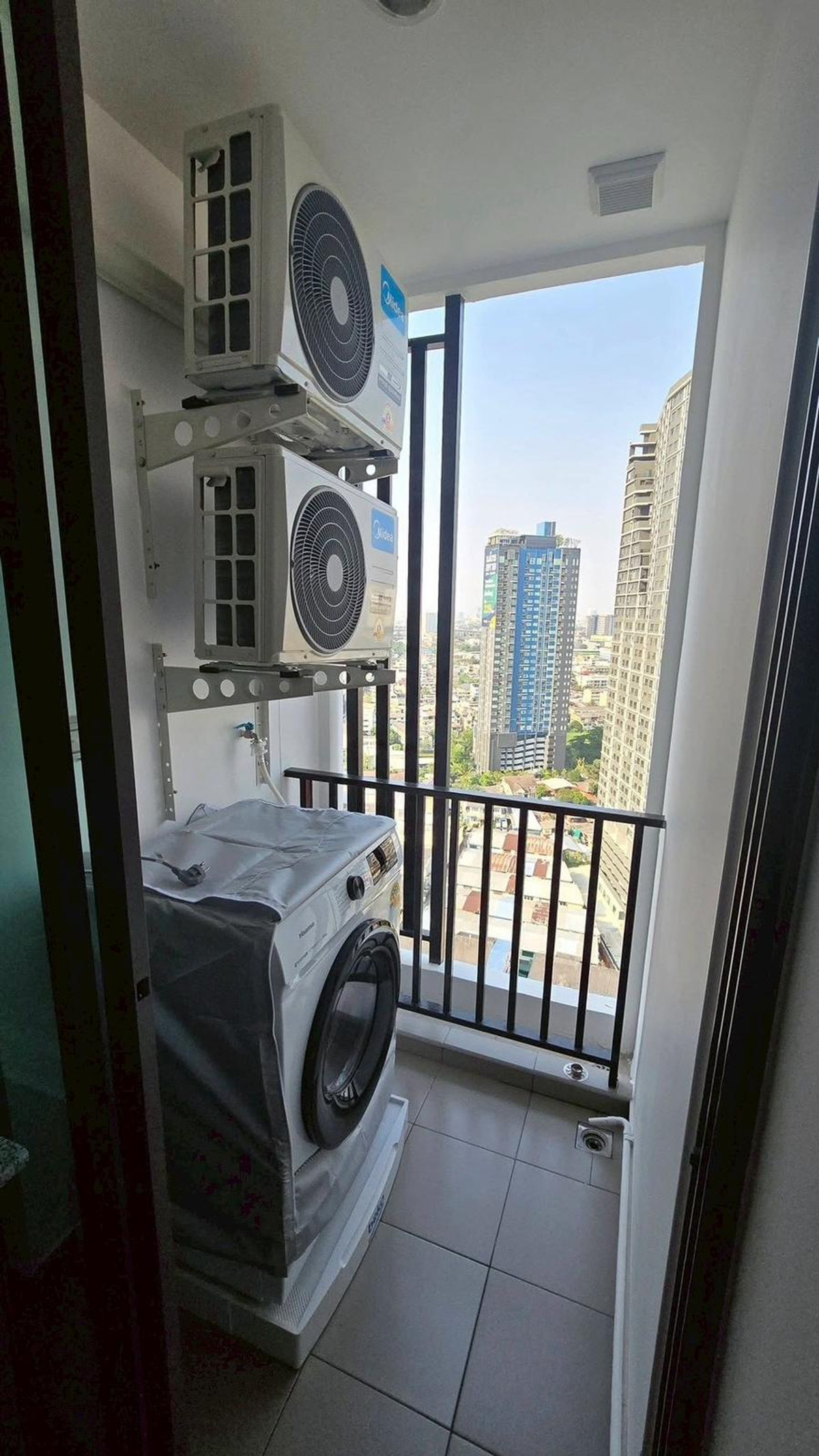 For RentCondoThaphra, Talat Phlu, Wutthakat : ✅ Brand-New Unit | High Floor ✅ Condo for Rent at Regent Home Wutthakat (Regent Home Wutthakat)