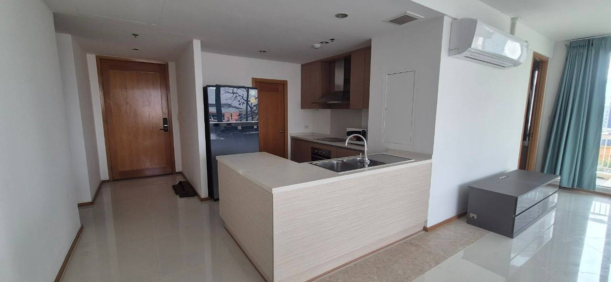 ให้เช่าคอนโดสาทร นราธิวาส : For Rent Empire Place  3ห้องนอน 4ห้องน้ำ