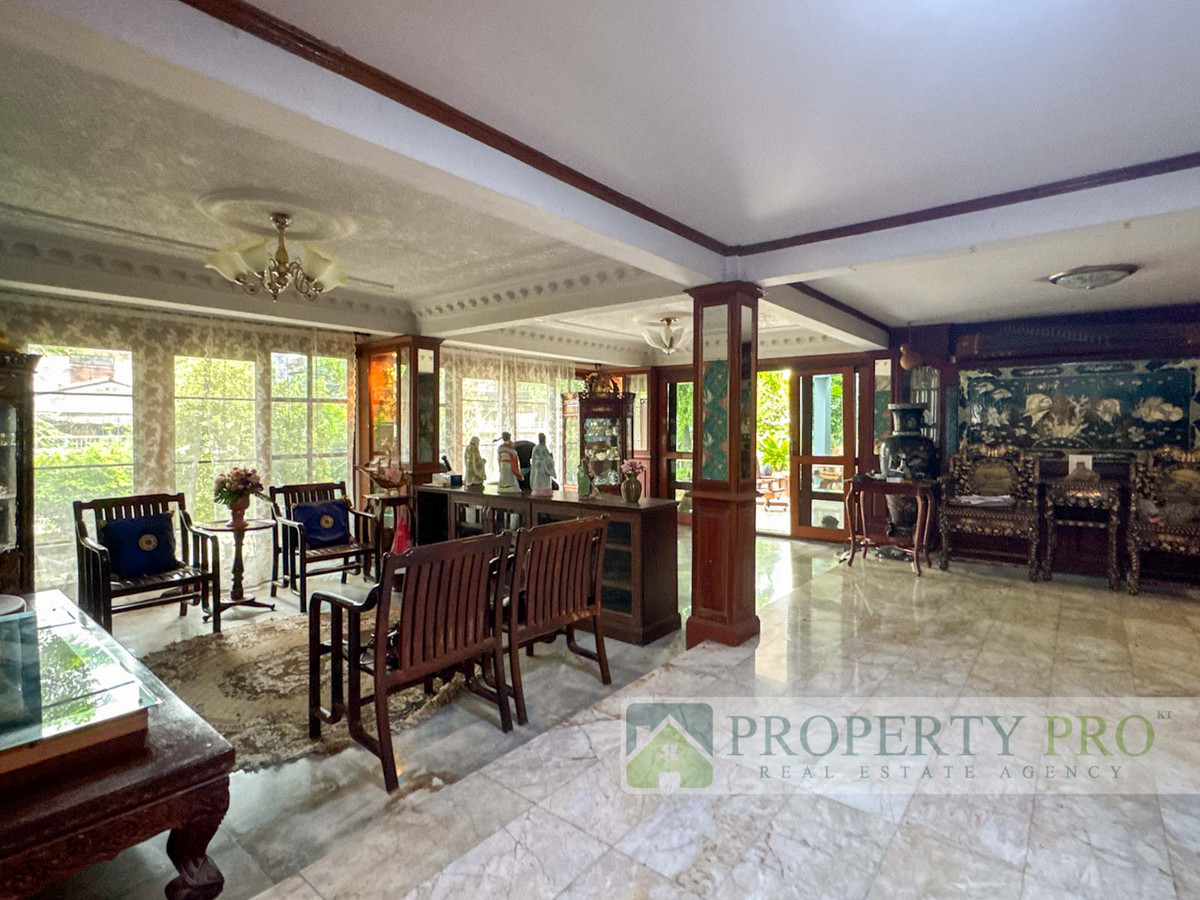 For SaleHouseChaengwatana, Muangthong : 2 Story Detached house for Sale Ban Sahakon Khehasathan 3 Soi Tiwanon-Pak Kret 22, 4 beds 4 baths 300 Sqw Near Pak Kert Bypass Chaeng Watthana Rama IV Bridge Expressway : KT26S-003