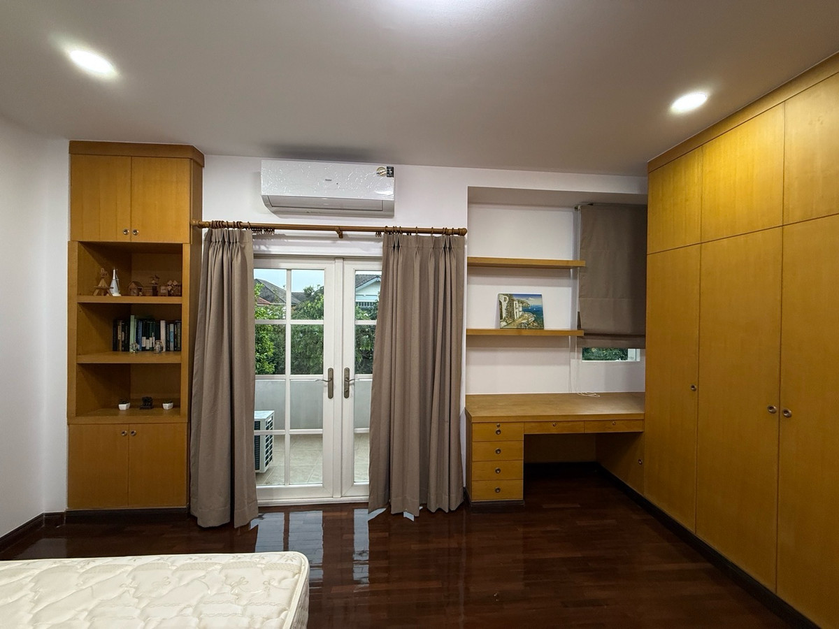 บ้านนนทบุรี บางใหญ่ บางบัวทอง : 🏡✨ ขาย / ให้เช่า บ้านเดี่ยวหรู พร้อมเข้าอยู่
📍 หมู่บ้านประดับดาว 3 ทำเลท่าอิฐ ปากเกร็ด นนทบุรี