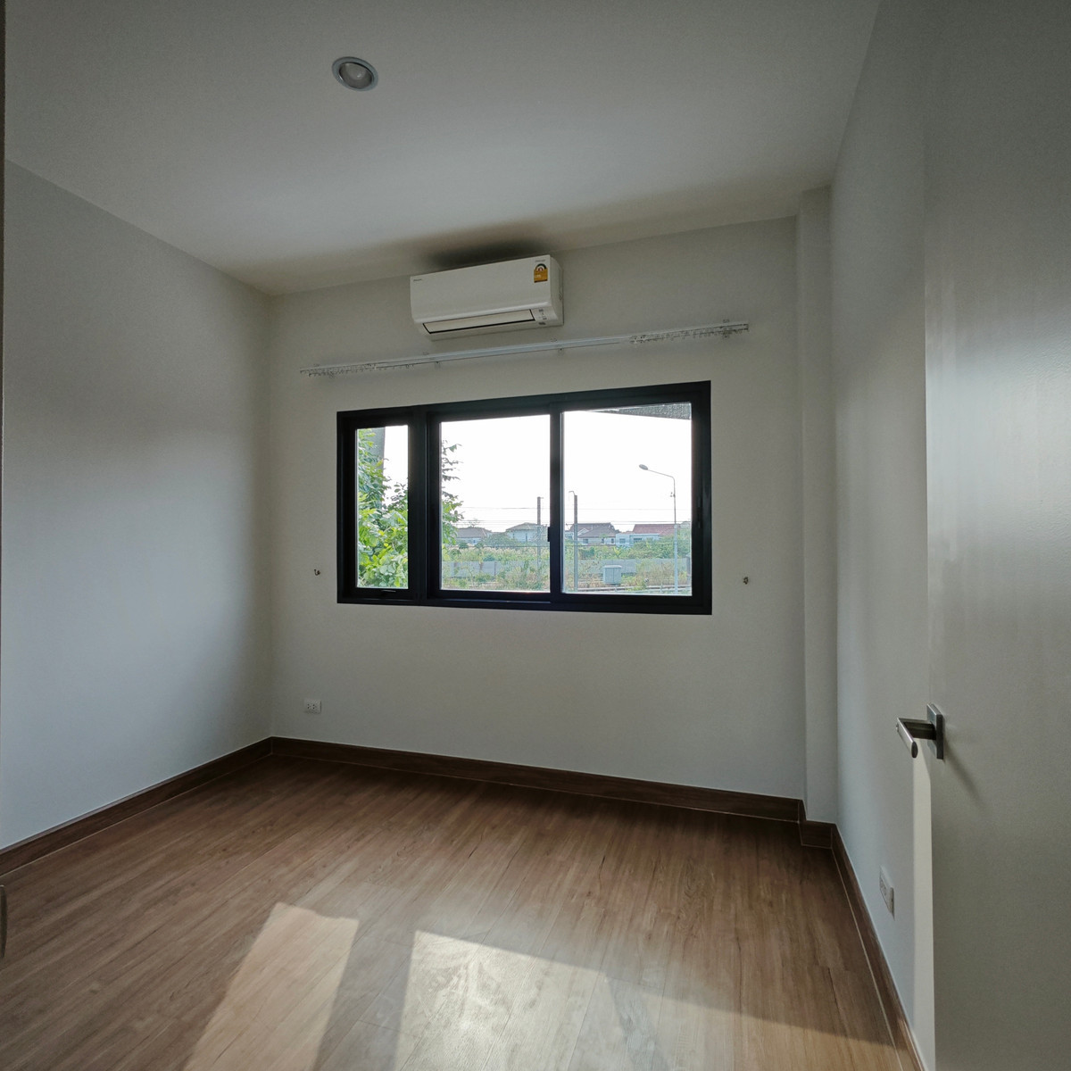 ให้เช่าปิ่นเกล้า จรัญสนิทวงศ์ : ให้เช่าทาวน์โฮม บ้านกลางเมือง ดิ อิดิชั่น ปิ่นเกล้า - บรมฯ 2 ใกล้ เซ็นทรัล เวสต์วิลล์ เพียง 7 นาที