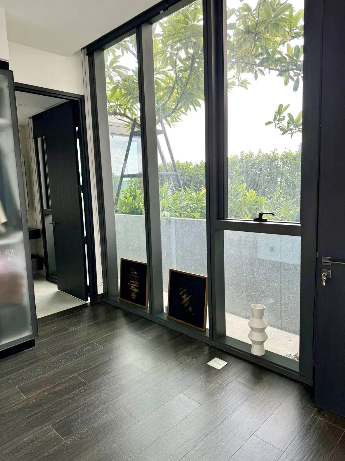 For SaleCondoSathorn, Narathiwat : Tait 12: 2bed 2bath 92.5sqm. 3X Fl 29,000,000 with pocket garden Am: 0656199198