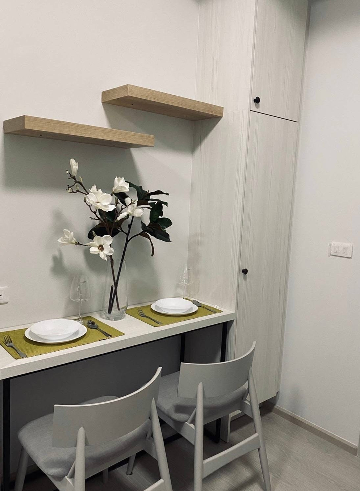 ให้เช่าคอนโดบางซื่อ วงศ์สว่าง เตาปูน : ให้เช่าห้องสวย เฟอร์ครบ มีเครื่องซักผ้า Chapter one shine Bangpo