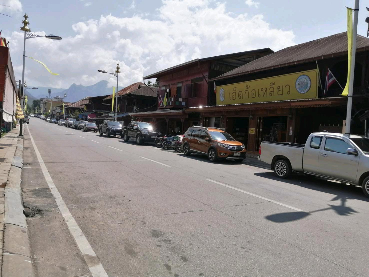 ขายบ้านแม่ฮ่องสอน : 🏢 อาคารพาณิชย์สร้างเดี่ยว 3 ชั้น ใจกลางเมืองแม่ฮ่องสอน ที่ดิน 70 ตร.ว. พื้นที่ใช้สอย 340 ตร.ม. 6 นอน 6 น้ำ เหมาะทำธุรกิจ+อยู่อาศัย ขาย 6.5 ล้าน โฉนดพร้อมโอน 📞 ลูกเจี๊ยบ 065-536-5165 #อาคารพาณิชย์แม่ฮ่องสอน #โฮมออฟฟิศ #ตึกค้าขาย #อสังหาแม่ฮ่องสอน