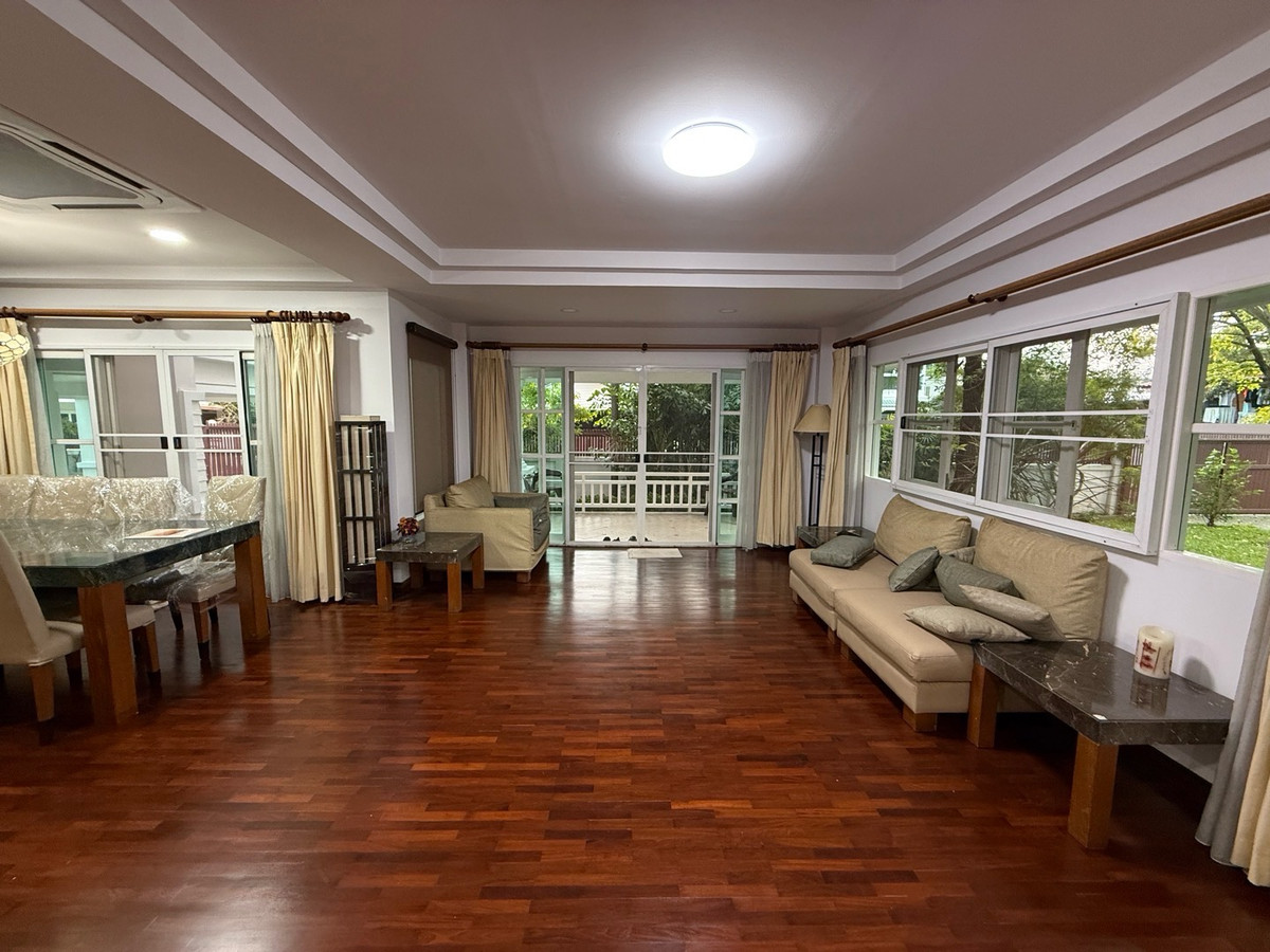 บ้านนนทบุรี บางใหญ่ บางบัวทอง : 🏡✨ ขาย / ให้เช่า บ้านเดี่ยวหรู พร้อมเข้าอยู่
📍 หมู่บ้านประดับดาว 3 ทำเลท่าอิฐ ปากเกร็ด นนทบุรี