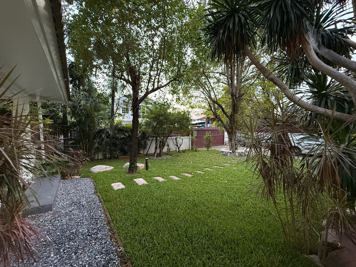 บ้านนนทบุรี บางใหญ่ บางบัวทอง : 🏡✨ ขาย / ให้เช่า บ้านเดี่ยวหรู พร้อมเข้าอยู่
📍 หมู่บ้านประดับดาว 3 ทำเลท่าอิฐ ปากเกร็ด นนทบุรี