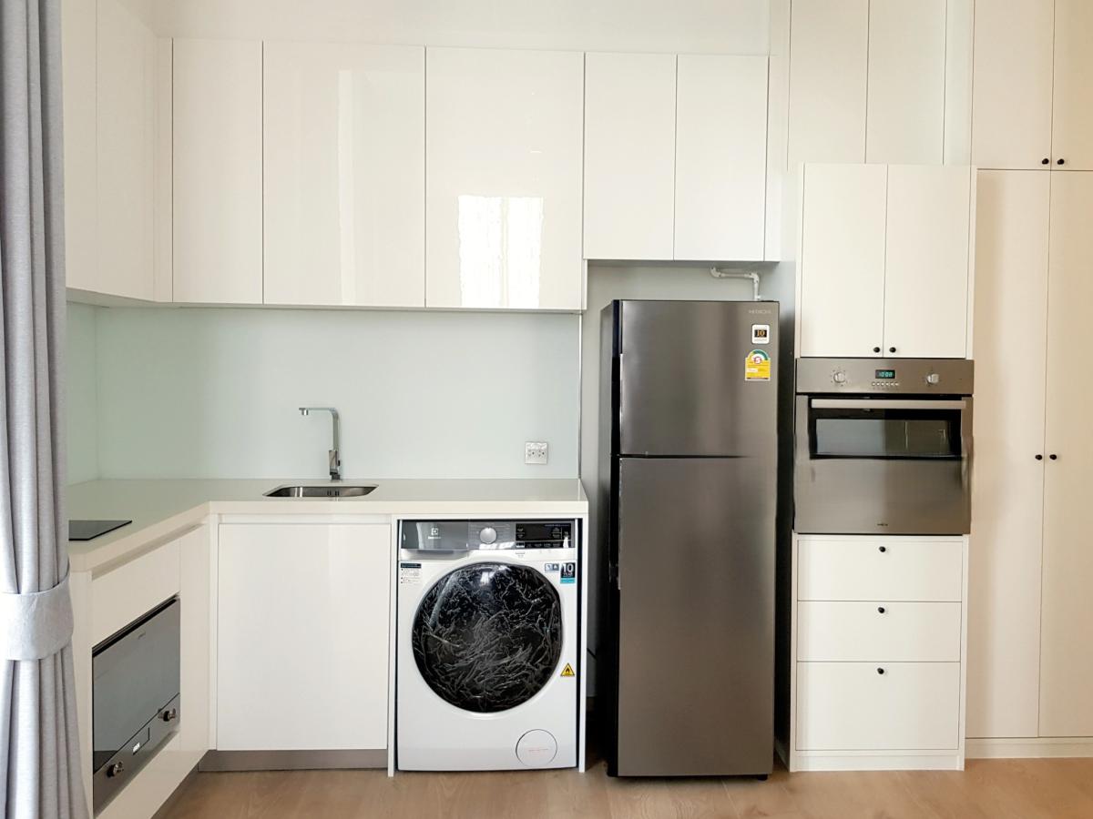 ให้เช่าคอนโดสุขุมวิท อโศก ทองหล่อ : MN05039 - Noble BE 19  :  โนเบิล บี ไนน์ทีน : Noble BE 19  :  โนเบิล บี ไนน์ทีน - คอนโดใจกลางย่านธุรกิจอโศก สะดวกสบายเรื่องการเดินทาง ใกล้ BTS และ MRT เพียง 500 เมตร Japanese Town soi 33/1 , many schools and colleges, hospitals etc.