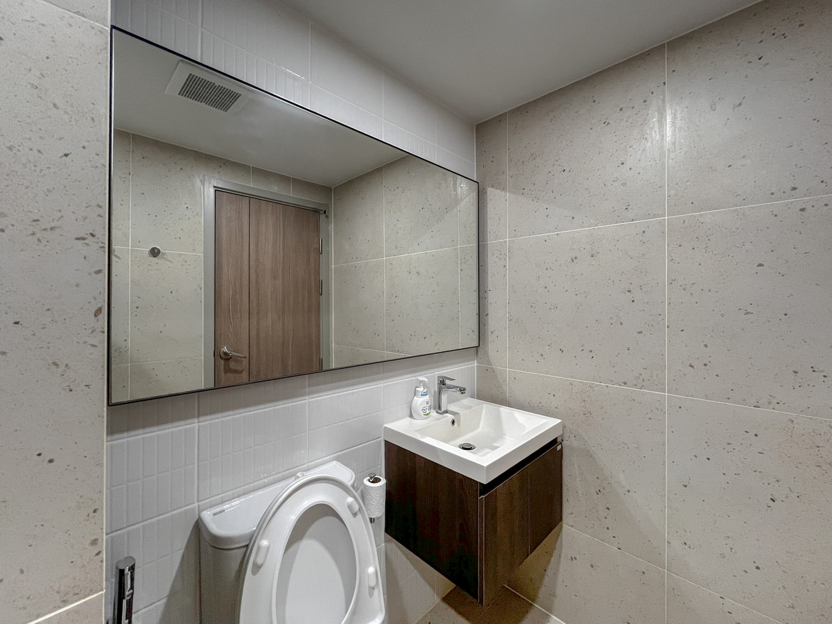 For SaleCondoPathum Thani,Rangsit, Thammasat : FQ Condo for sale Nue Core Khu Khot Station price 1,570,000 baht [RSs260202]