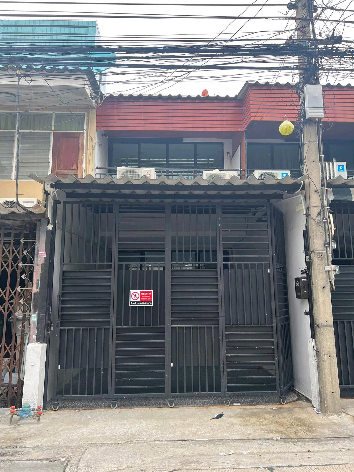 ให้เช่าทาวน์โฮมพระราม 9 เพชรบุรีตัดใหม่ RCA : ให้เช่าโฮมออฟฟิศทำเลทอง อโศก–ดินแดงโลเคชั่น : หลังห้าง Fortune Town จดทะเบียนบริษัทได้