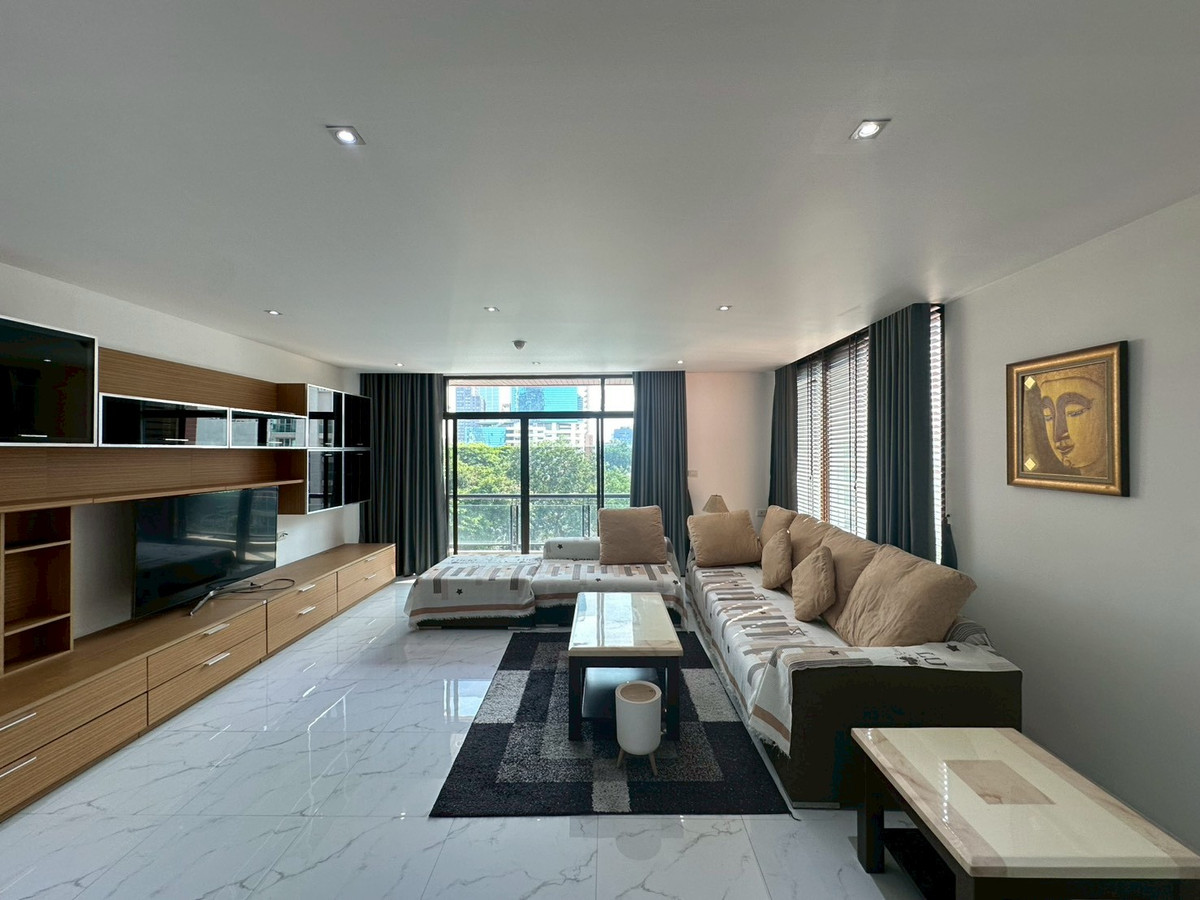 ให้เช่าคอนโดอ่อนนุช อุดมสุข : ให้เช่าคอนโด Baan Ananda ย่านสุขุมวิท-เอกมัย 2 ห้องนอน 152ตร.ม.  ใกล้BTS เอกมัย-ทองหล่อ 