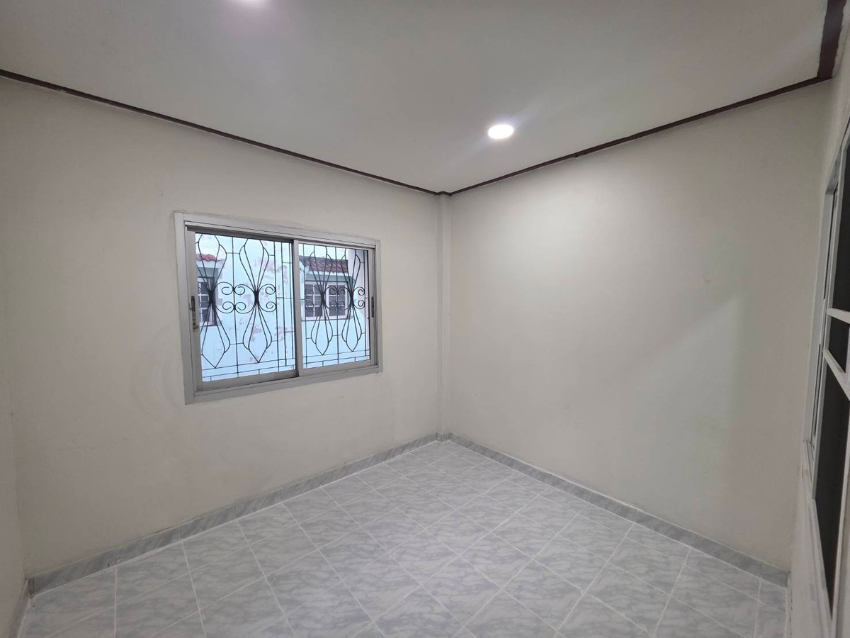 ให้เช่าทาวน์โฮมวิภาวดี ดอนเมือง หลักสี่ : ให้เช่าทาวน์เฮ้าส์ ใกล้ สนามบินดอนเมือง เพียง 3 นาที