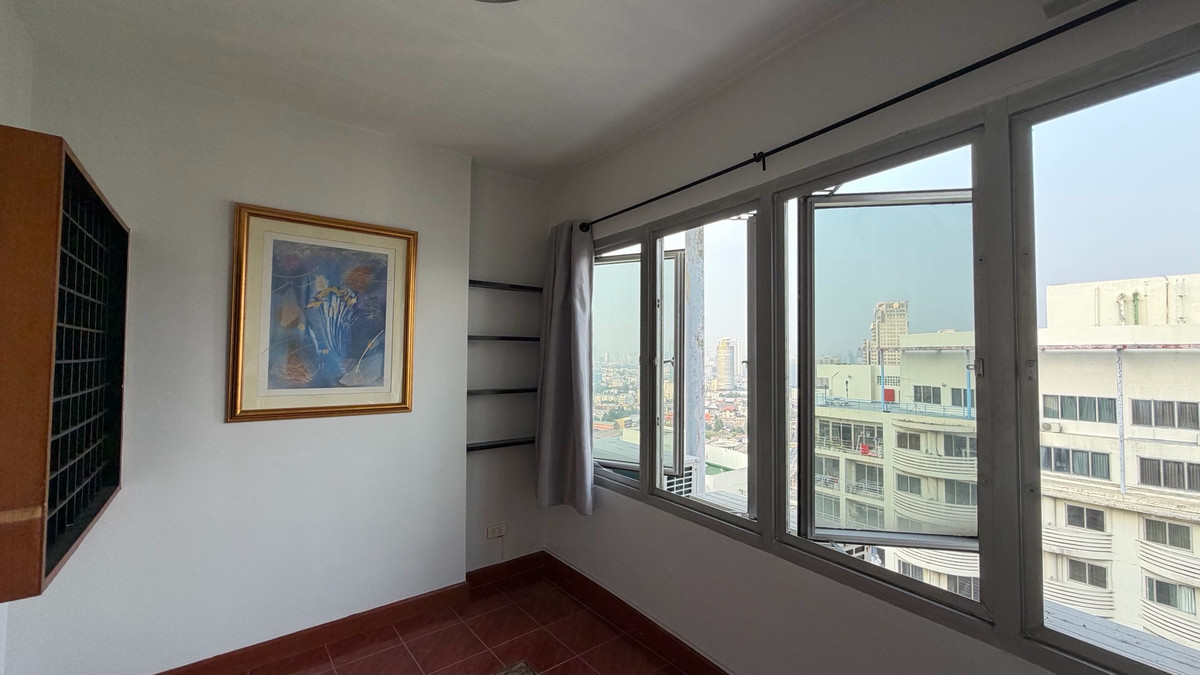 ขายคอนโดพระราม 3 สาธุประดิษฐ์ : SV City พระราม 3 อาคาร 7 ชั้น 26–27 ห้องสูง โปร่ง โล่ง ลมดี หันทิศตะวันออก รับแดดเช้าอ่อน ๆ ไม่ร้อนบ่าย พื้นที่ใช้สอย 179.64 ตร.ม.