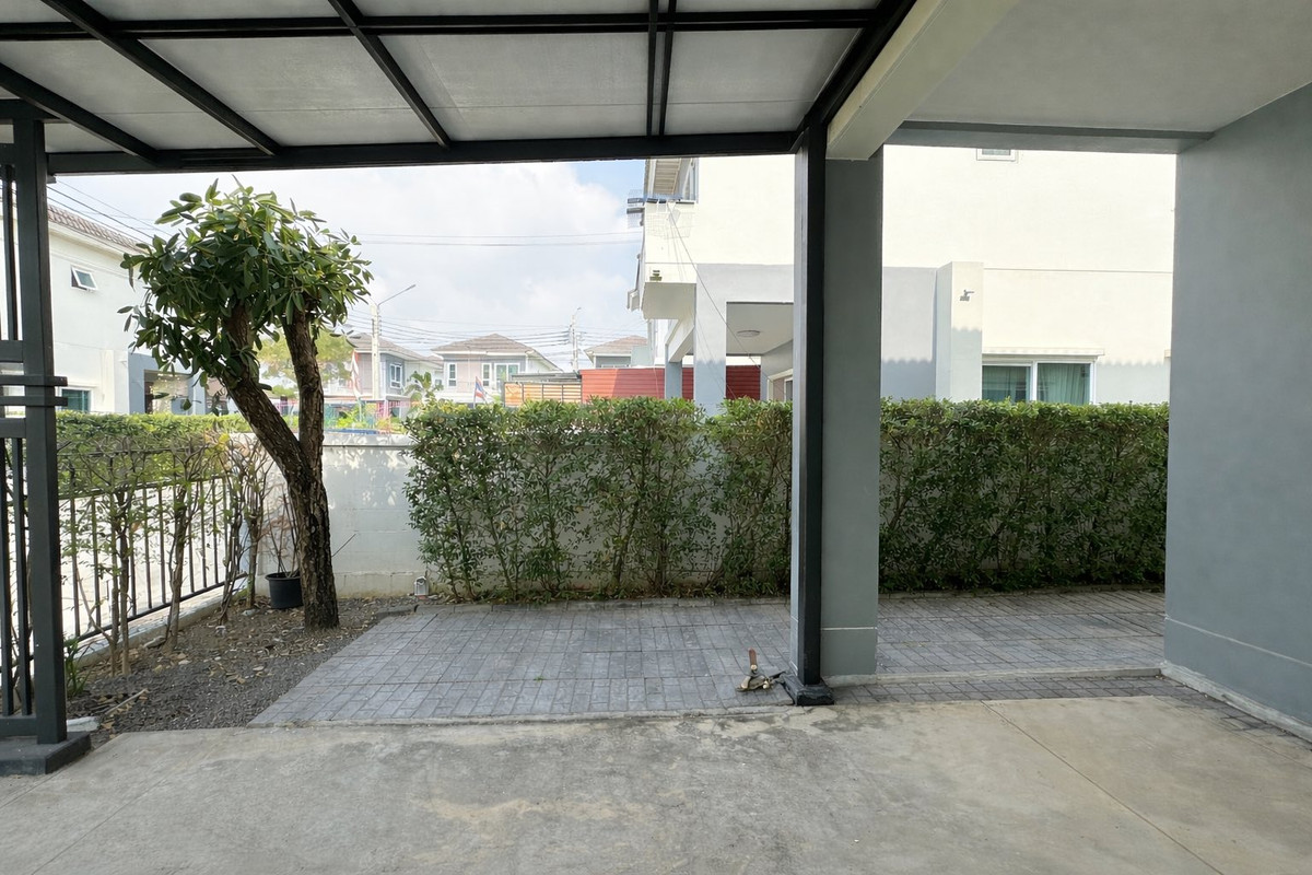 For SaleHouseLadkrabang, Suwannaphum Airport : 38.8 sq m, 3 bedrooms, 2 bathrooms, 2-story semi-detached house, Supalai Pride Bangna, Lat Krabang.