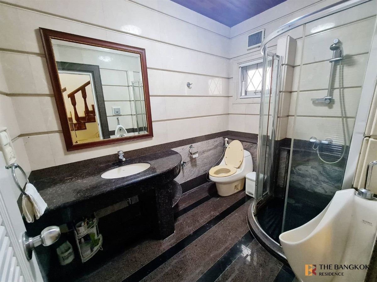 ให้เช่าบ้านเกษตร นวมินทร์ ลาดปลาเค้า : 🎯 ดีลคุ้ม! Chuan Chuen Ladprao 🏡 บ้านเดี่ยวตกแต่งใหม่ พร้อมอยู่ เฟอร์ครบ