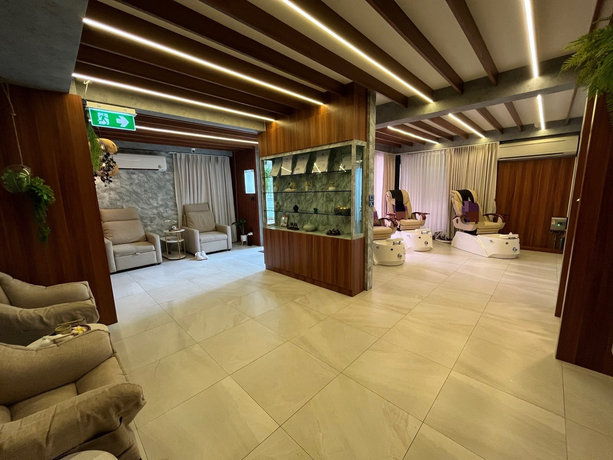 เซ้งร้านค้า/ตลาดนัดสุขุมวิท อโศก ทองหล่อ : เซ้งกิจการ พรีเมี่ยม สปา สุดหรู เอกมัย สุขุมวิท 63 ที่จอดรถ 3-4 คัน ห้องนวด เตียงนวด สระผมเวียดนาม สปา อโรมา ขัดผิว คุ้มมาก ตกแต่งเกือบ 5 ล้านบาท